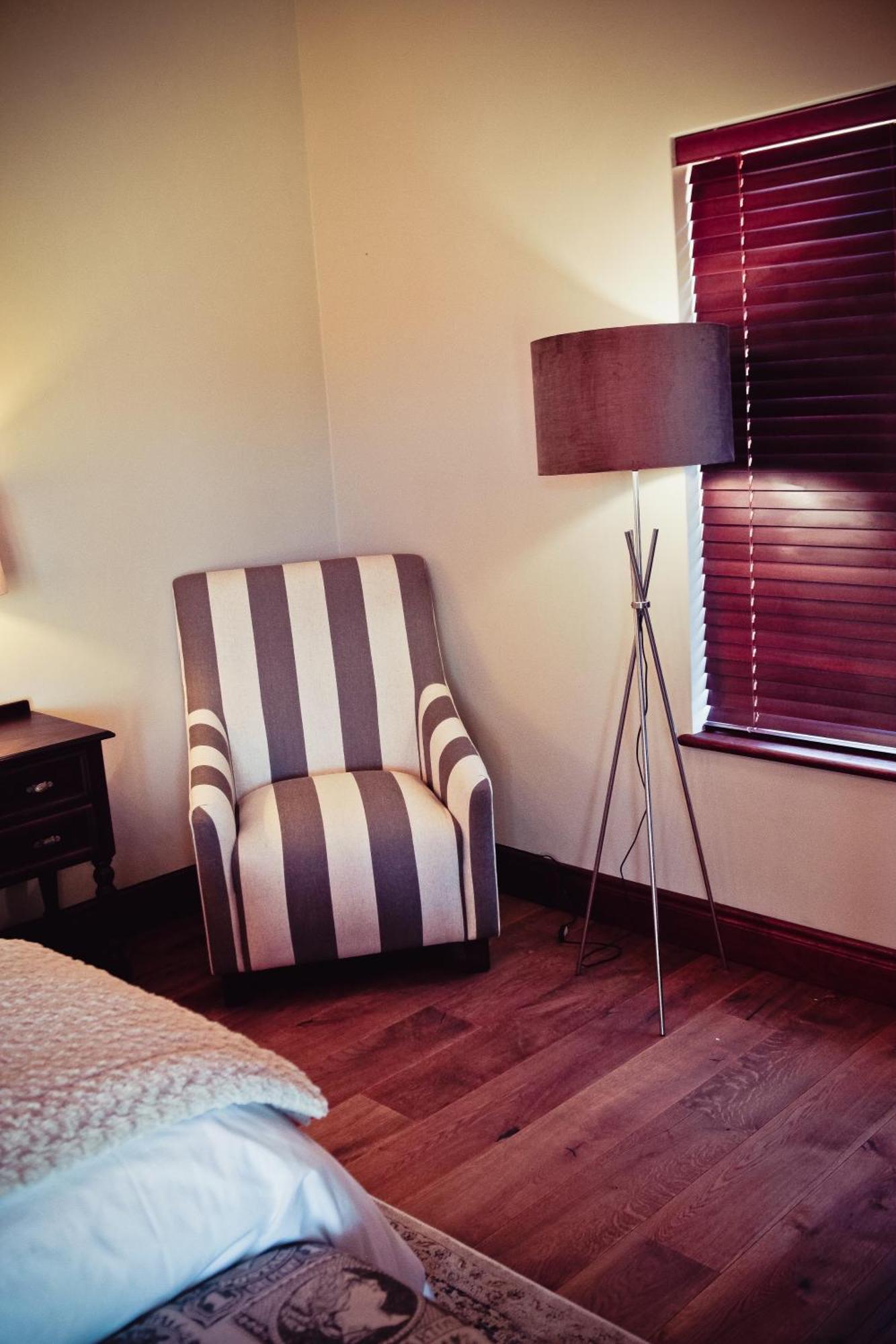Under Oaks Guesthouse Парл Стая снимка