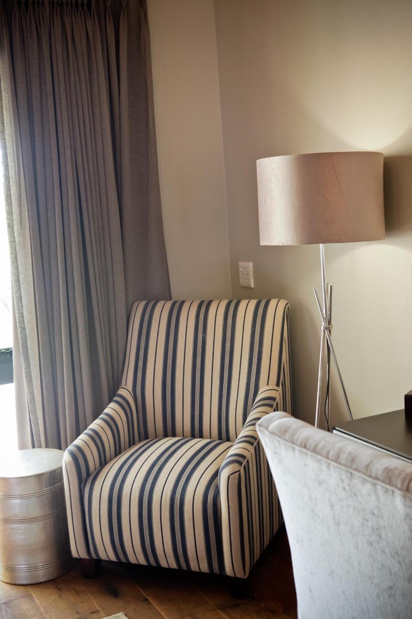 Under Oaks Guesthouse Парл Стая снимка